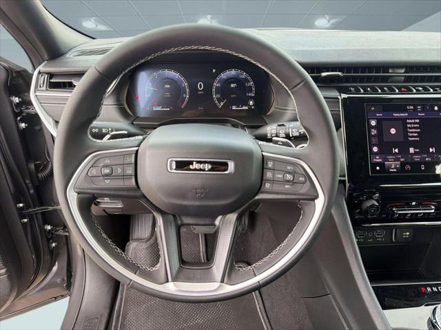 2026 Jeep Grand Cherokee Laredo 4x2