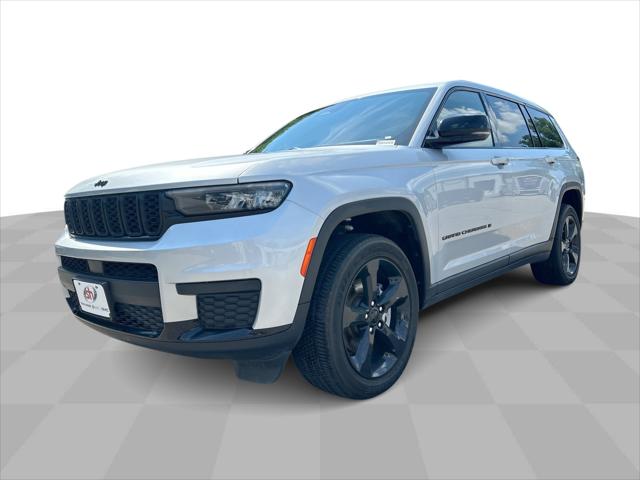 2023 Jeep Grand Cherokee L Altitude 4x4 for sale in Clive, IA