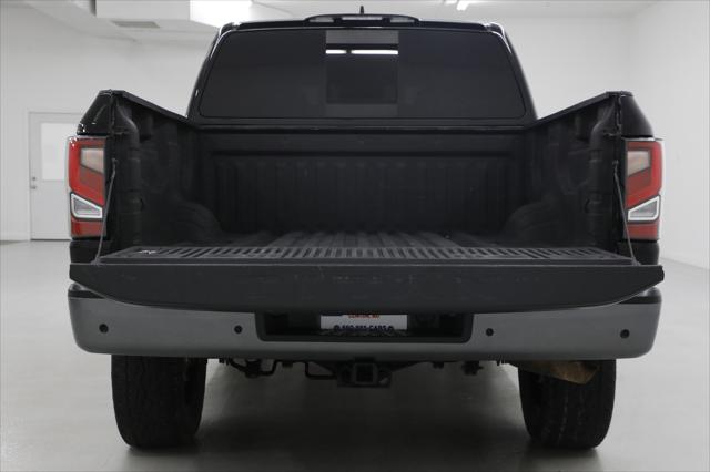 2022 Nissan Titan Crew Cab Platinum Reserve 4x4
