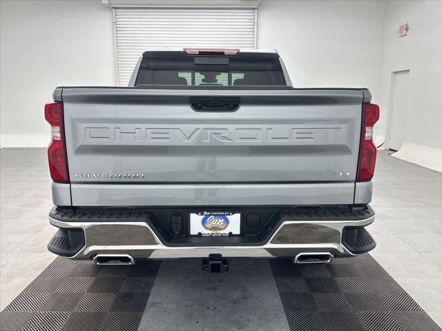 2026 Chevrolet Silverado 1500 4WD Crew Cab Standard Bed LT