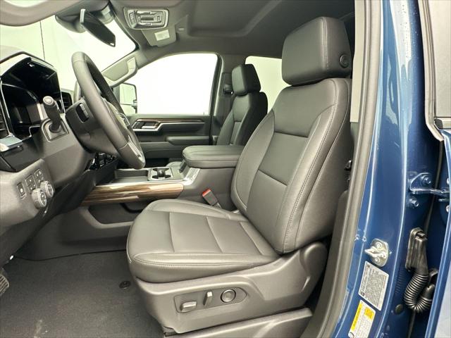 2026 Chevrolet Silverado 3500HD Crew Cab, Standard Bed, LT, 4WD