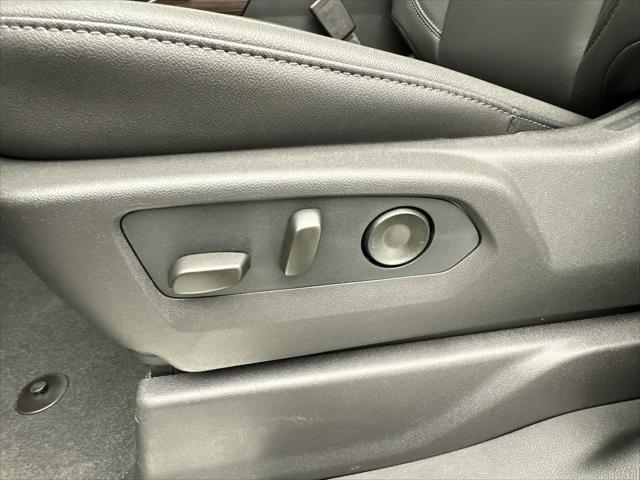 2026 Chevrolet Silverado 3500HD Crew Cab, Standard Bed, LT, 4WD