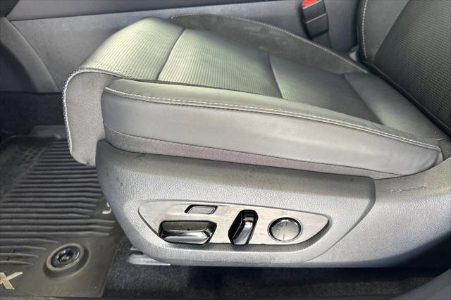2025 Lexus RX 450h+ Luxury