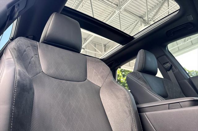 2025 Lexus RX 450h+ Luxury