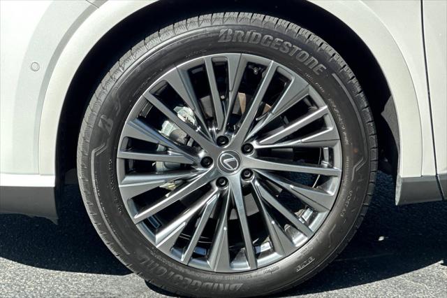 2025 Lexus RX 450h+ Luxury