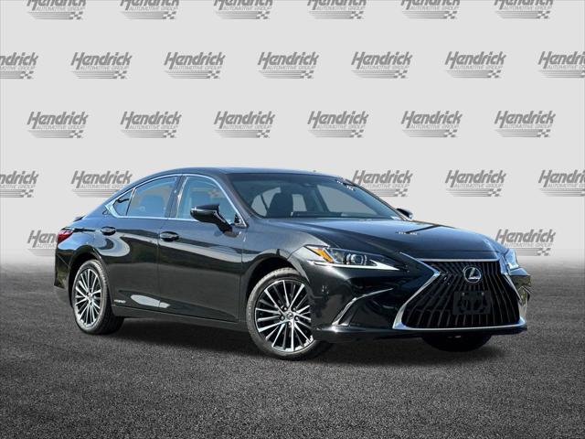 2022 Lexus ES 300h 300h
