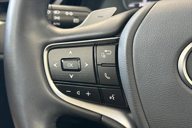 2022 Lexus ES 300h 300h