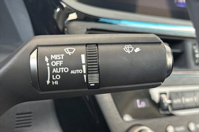 2022 Lexus ES 300h 300h