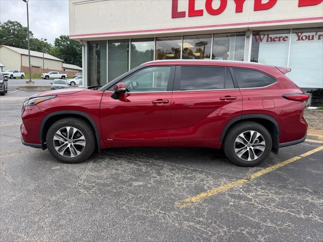 2023 Toyota Highlander Hybrid XLE