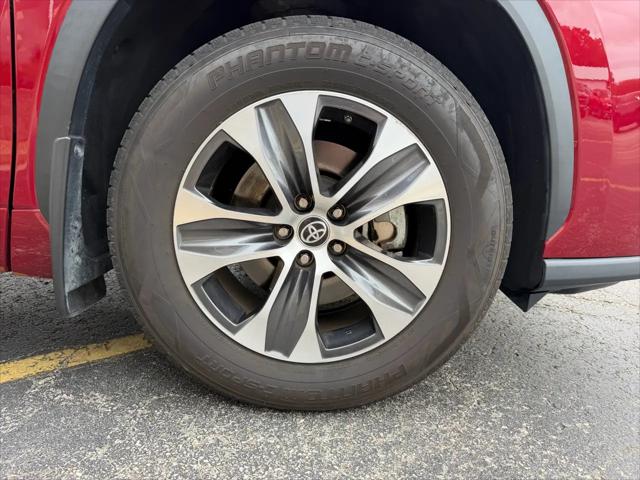 2023 Toyota Highlander Hybrid XLE
