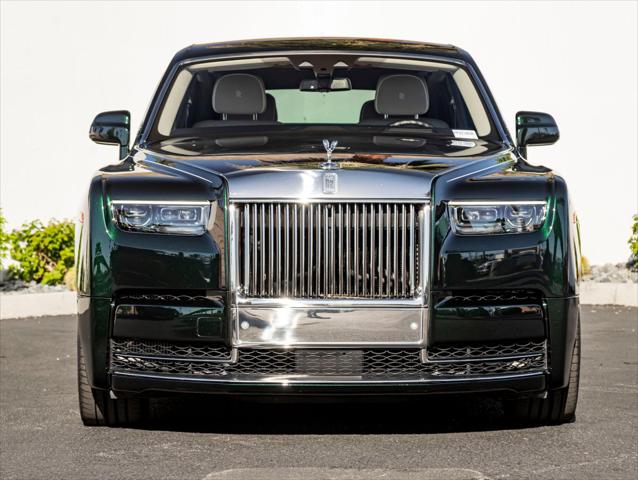 2023 Rolls-Royce Phantom Base