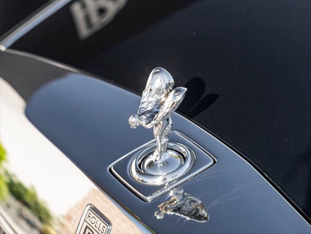 2023 Rolls-Royce Phantom Base