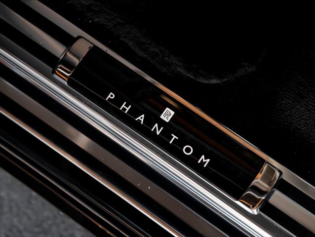 2023 Rolls-Royce Phantom Base