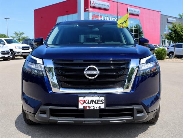2025 Nissan Pathfinder SV 4WD