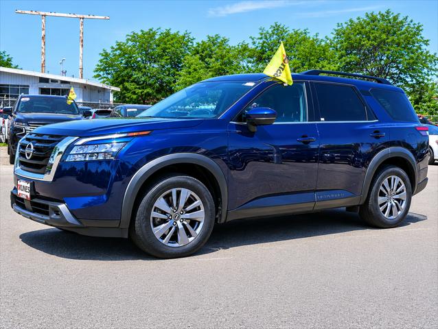2025 Nissan Pathfinder SV 4WD