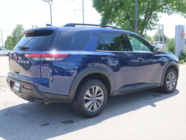 2025 Nissan Pathfinder SV 4WD