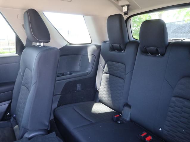 2025 Nissan Pathfinder SV 4WD