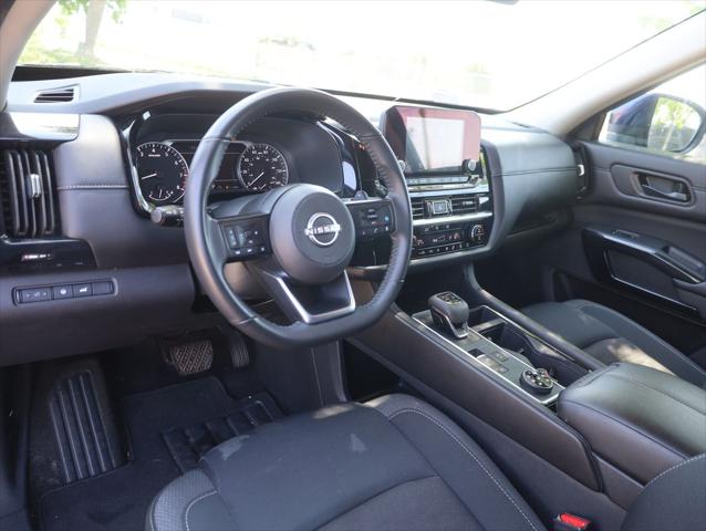 2025 Nissan Pathfinder SV 4WD