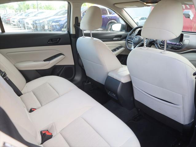 2025 Nissan Altima SV FWD