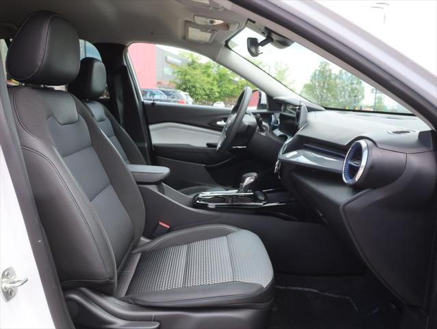 2025 Chevrolet Trax FWD LT