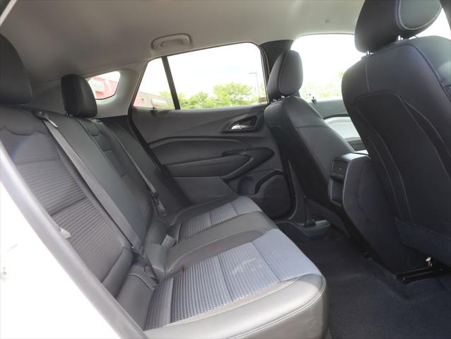 2025 Chevrolet Trax FWD LT