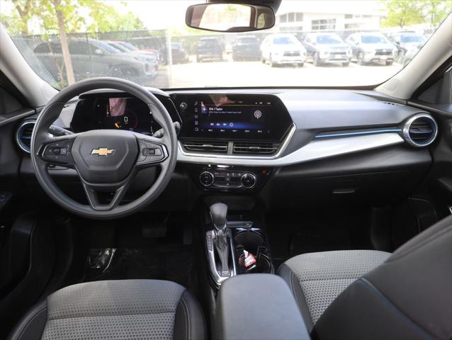 2025 Chevrolet Trax FWD LT