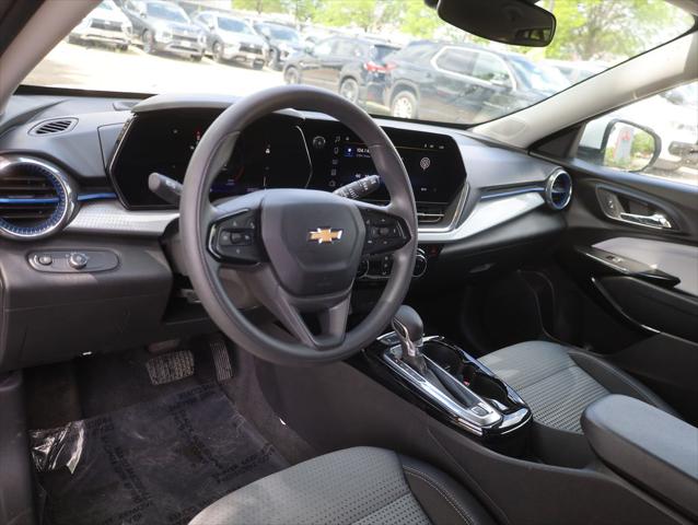 2025 Chevrolet Trax FWD LT