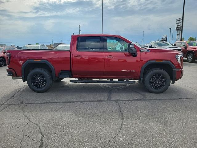 2025 GMC Sierra 2500HD 4WD Crew Cab Standard Bed AT4