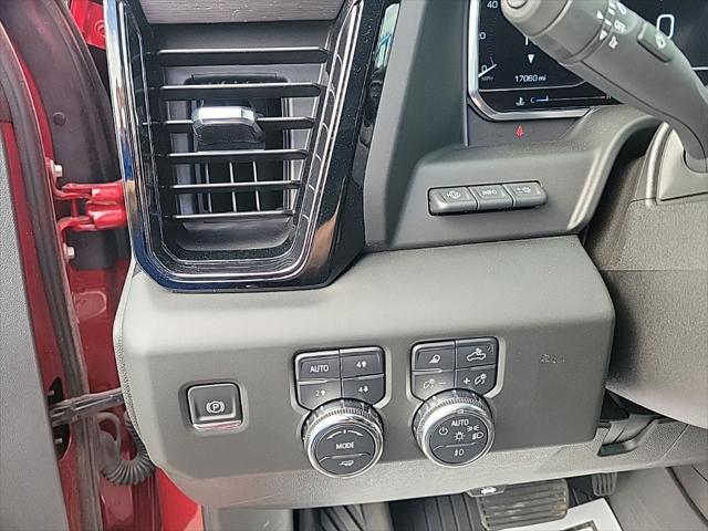 2025 GMC Sierra 2500HD 4WD Crew Cab Standard Bed AT4