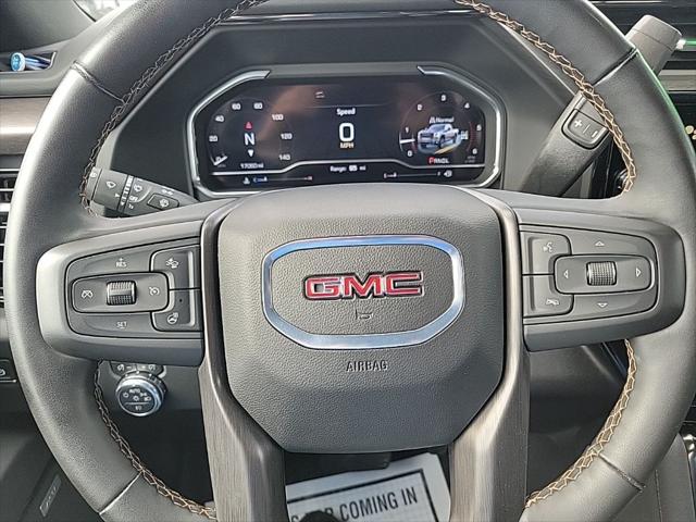 2025 GMC Sierra 2500HD 4WD Crew Cab Standard Bed AT4
