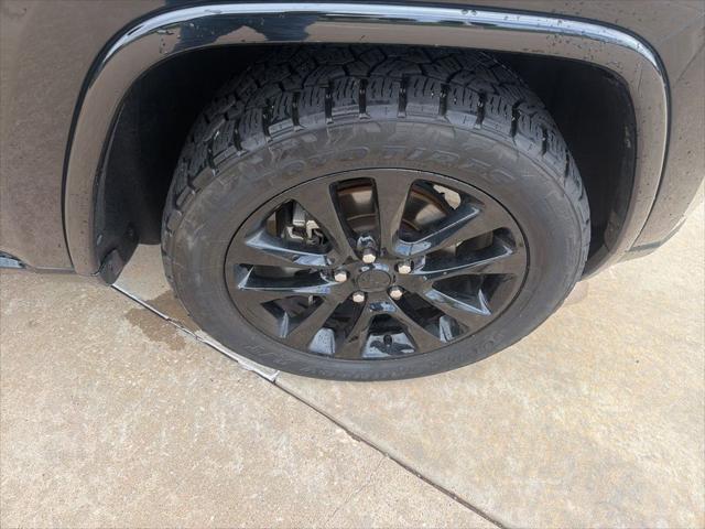 2020 Jeep Grand Cherokee Altitude 4x2