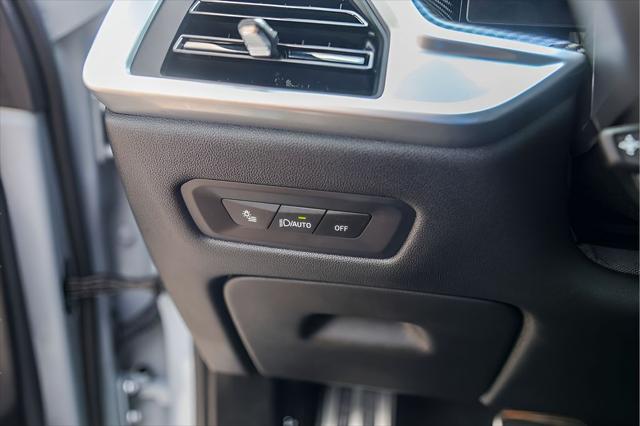 2025 BMW X5 M60i