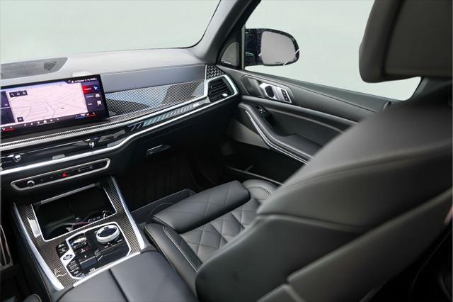 2025 BMW X5 M60i