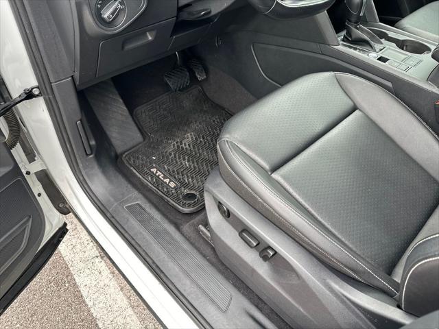 2021 Volkswagen Atlas 3.6L V6 SE w/Technology