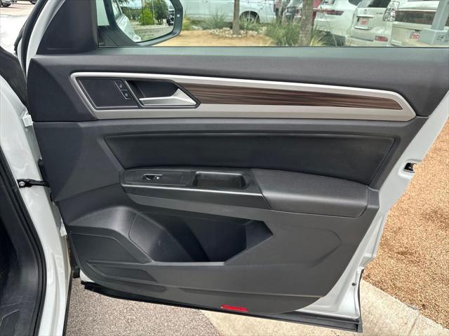 2021 Volkswagen Atlas 3.6L V6 SE w/Technology