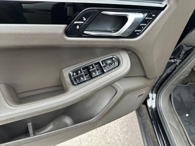 2018 Porsche Macan Base