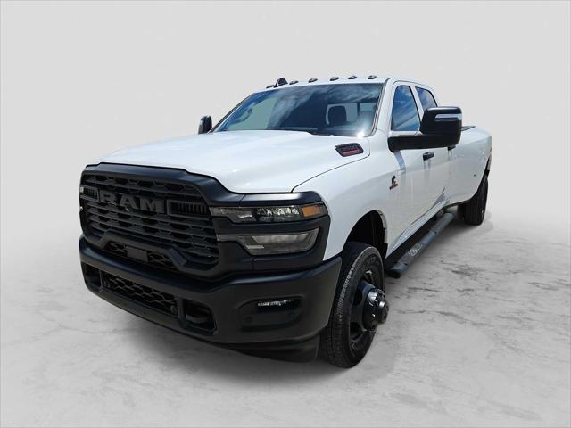 2026 RAM Ram 3500 RAM 3500 TRADESMAN CREW CAB 4X4 8 BOX