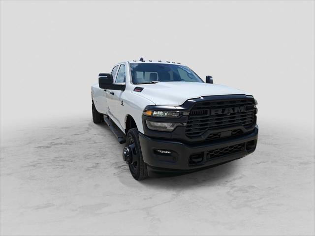 2026 RAM Ram 3500 RAM 3500 TRADESMAN CREW CAB 4X4 8 BOX