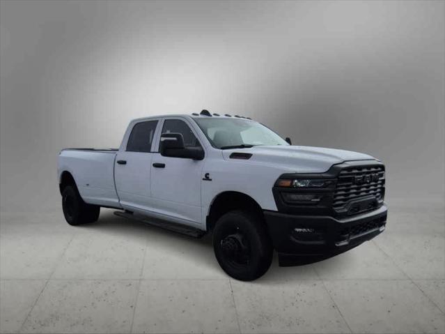 2026 RAM Ram 3500 RAM 3500 TRADESMAN CREW CAB 4X4 8 BOX