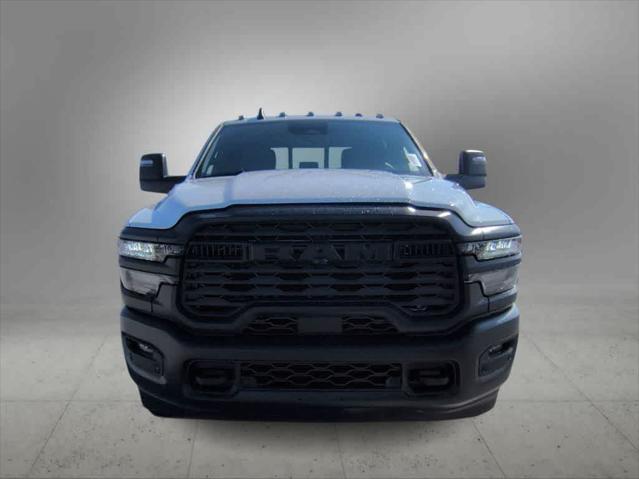 2026 RAM Ram 3500 RAM 3500 TRADESMAN CREW CAB 4X4 8 BOX