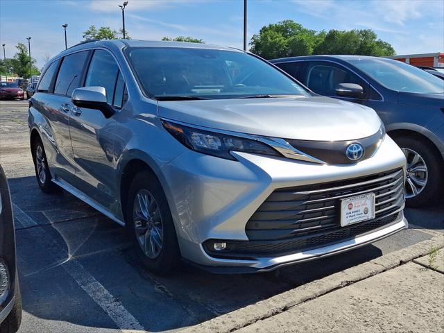 2025 Toyota Sienna XLE 2025 Toyota Sienna XLE