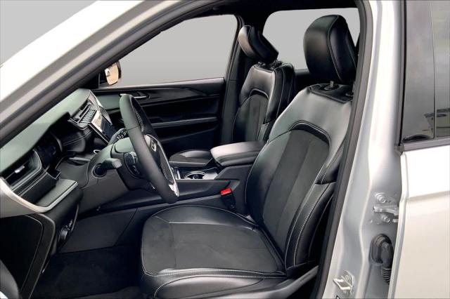 2025 Jeep Grand Cherokee L Altitude X 4x4