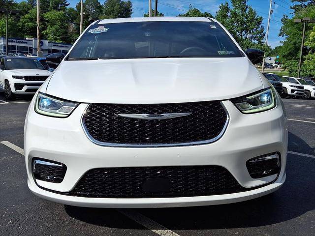 2025 Chrysler Pacifica Hybrid Select 2025 Chrysler Pacifica Hybrid Select