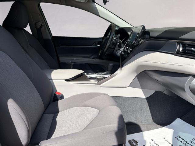 2024 Toyota Camry LE - Photo 15