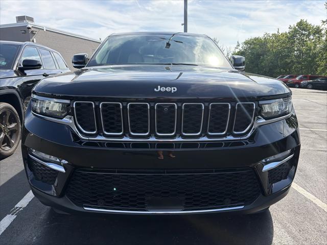 2025 Jeep Grand Cherokee Limited 4x4 2025 Jeep Grand Cherokee Limited 4x4