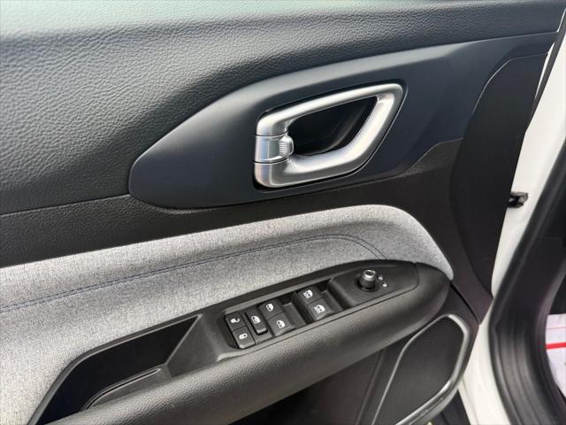 2022 Jeep Compass Latitude FWD