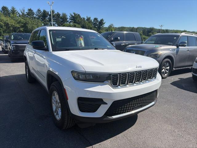 2022 Jeep Grand Cherokee Laredo 4x4 2022 Jeep Grand Cherokee Laredo 4x4