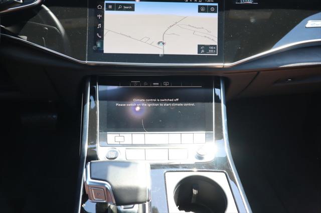 2022 Audi Q8 Premium Plus 55 TFSI quattro Tiptronic
