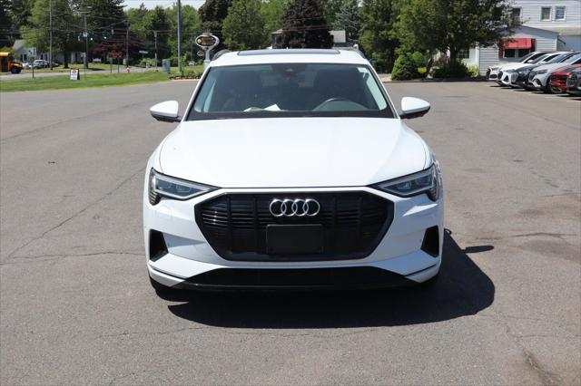 2021 Audi e-tron Premium quattro