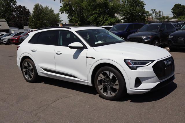 2021 Audi e-tron Premium quattro